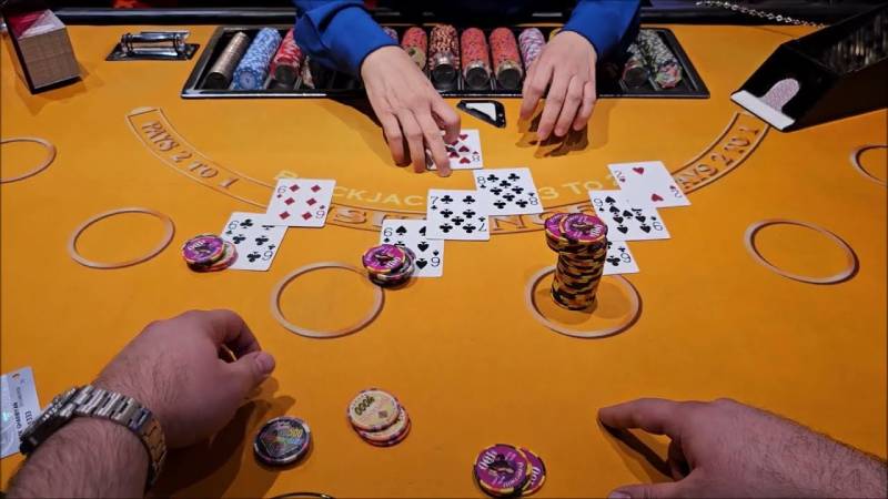 Luật Chơi Phỏm 789club Chi Tiết Và Bí Quyết Chơi Thắng Lớn 4 Quan sát và ghi nhớ bài